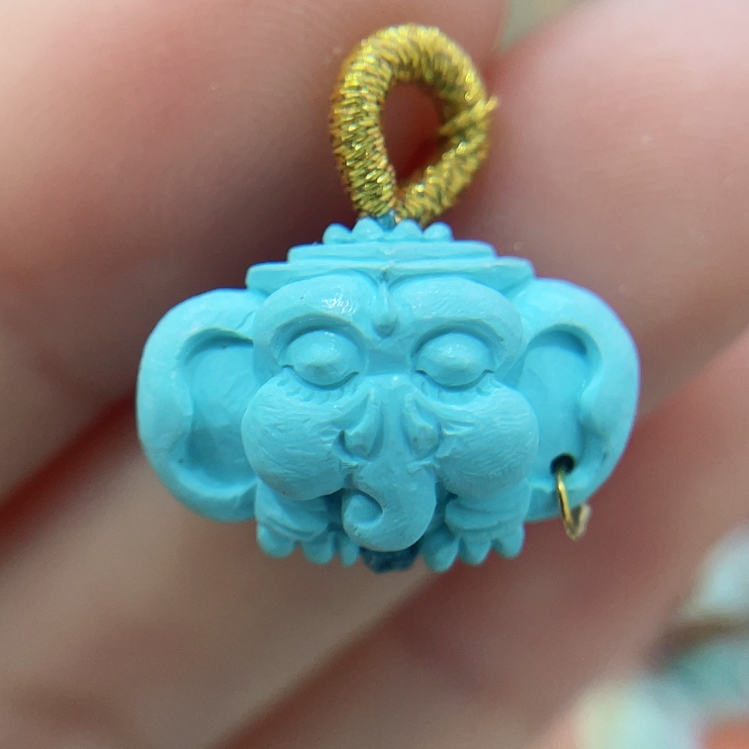 平***满未镶嵌绿松石珠宝奇石