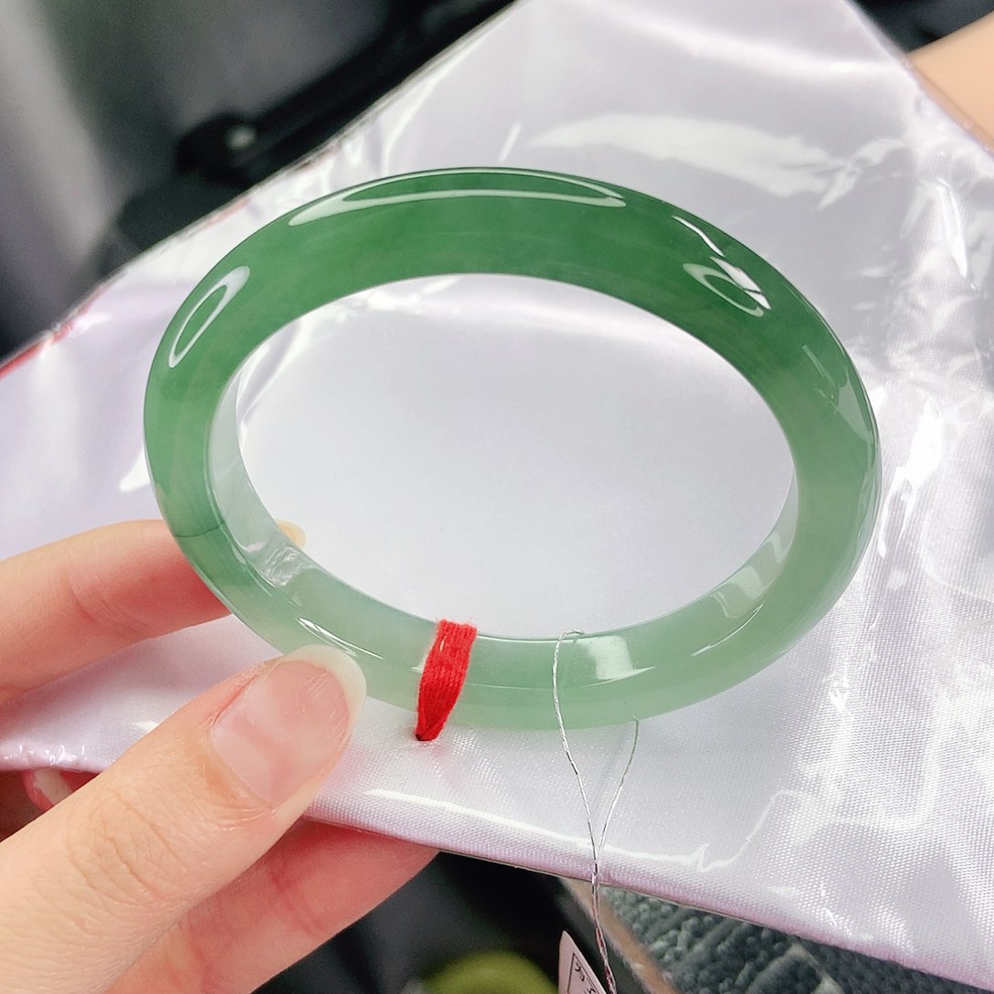 未镶嵌手镯翡翠54.5贵妃