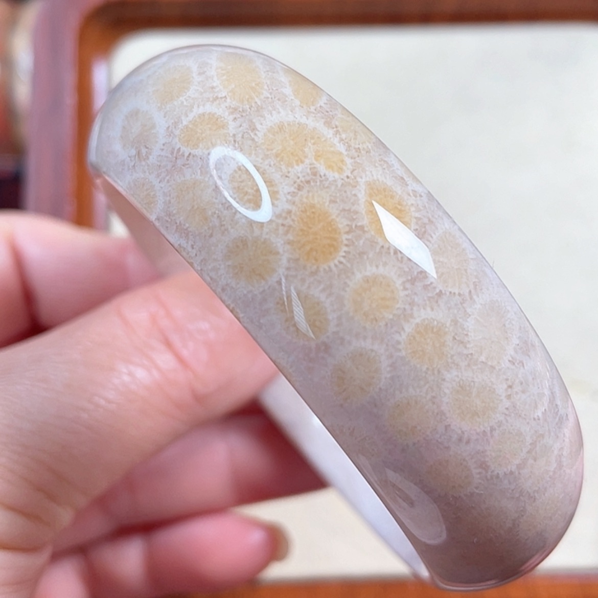 【闪购商品】硅化玉手镯未镶嵌圈口56.8