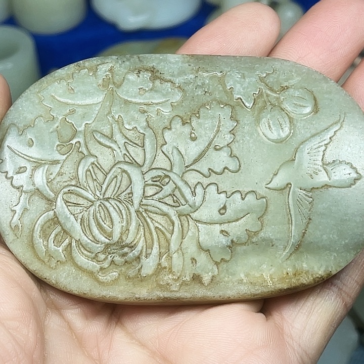 山***哥和田玉（青白玉）未镶嵌颈饰
