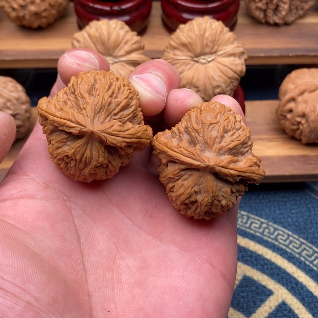 把件文玩核桃南疆石39尺