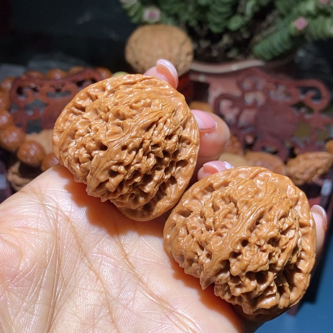 文玩核桃把件风**月43南疆石