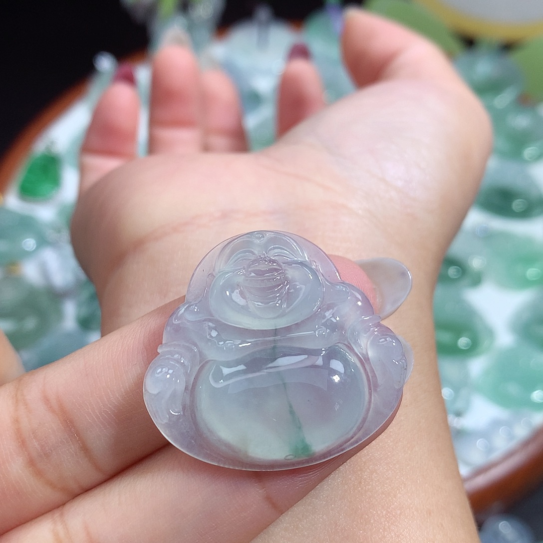 翡翠未镶嵌颈饰佛公