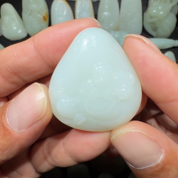 颈饰未镶嵌和田玉修***方