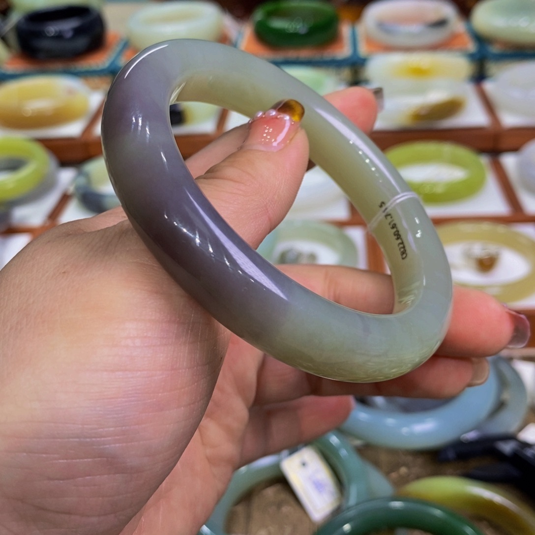 和田玉烟紫山水镯61.3未镶嵌紫**铃