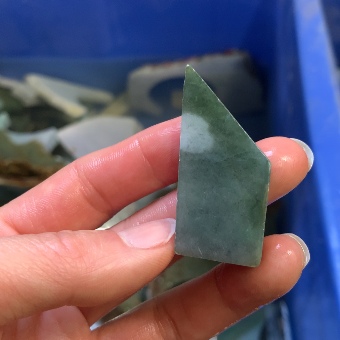 翡翠裸石翡翠边角料