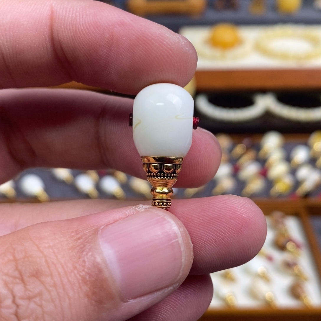 ****乐蜜蜡未镶嵌裸石配饰三通