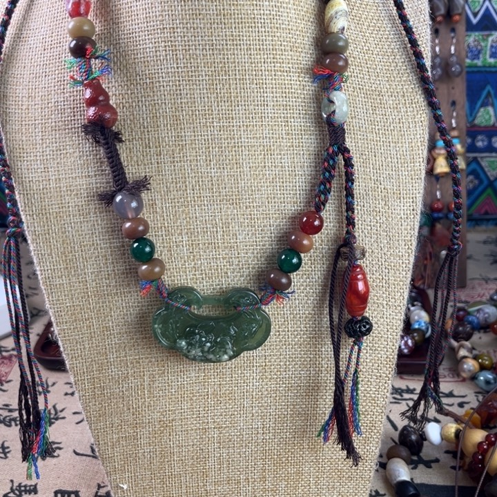 玛瑙/玉髓未镶嵌颈饰