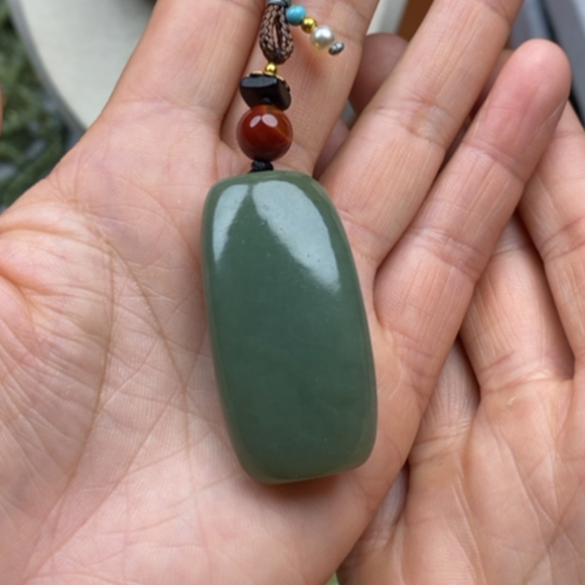 【闪购商品】未镶嵌岫岩河磨玉（透闪石质玉）挂件