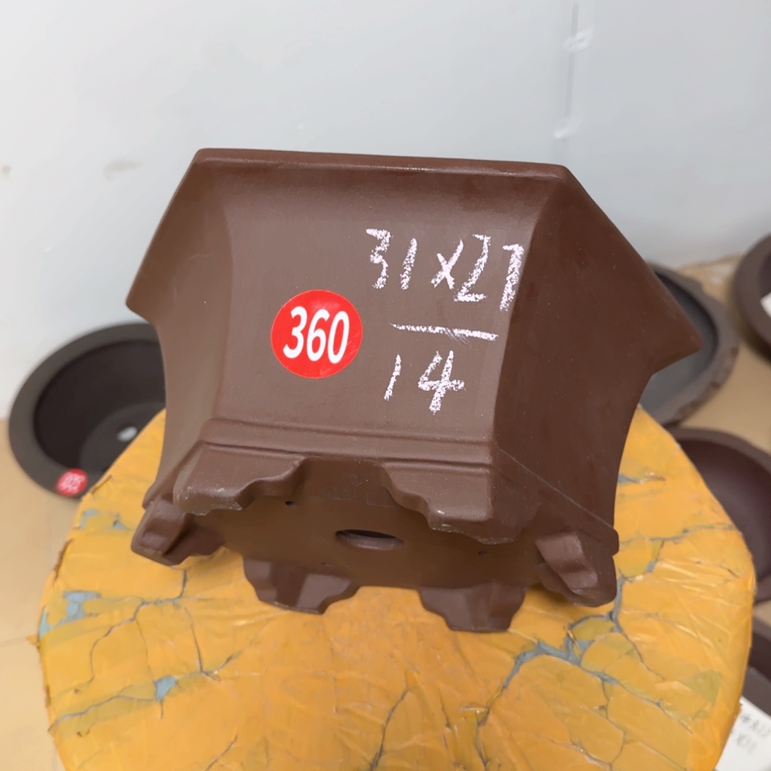 紫砂花盆呜呜呜呜