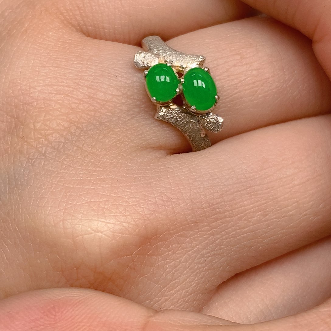 翡翠戒指未镶嵌翡翠