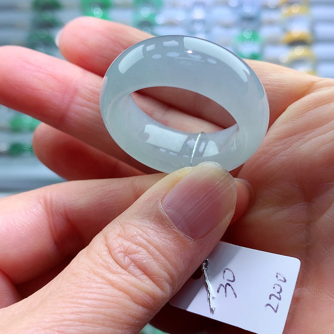 翡翠未镶嵌戒指莲**儿30号