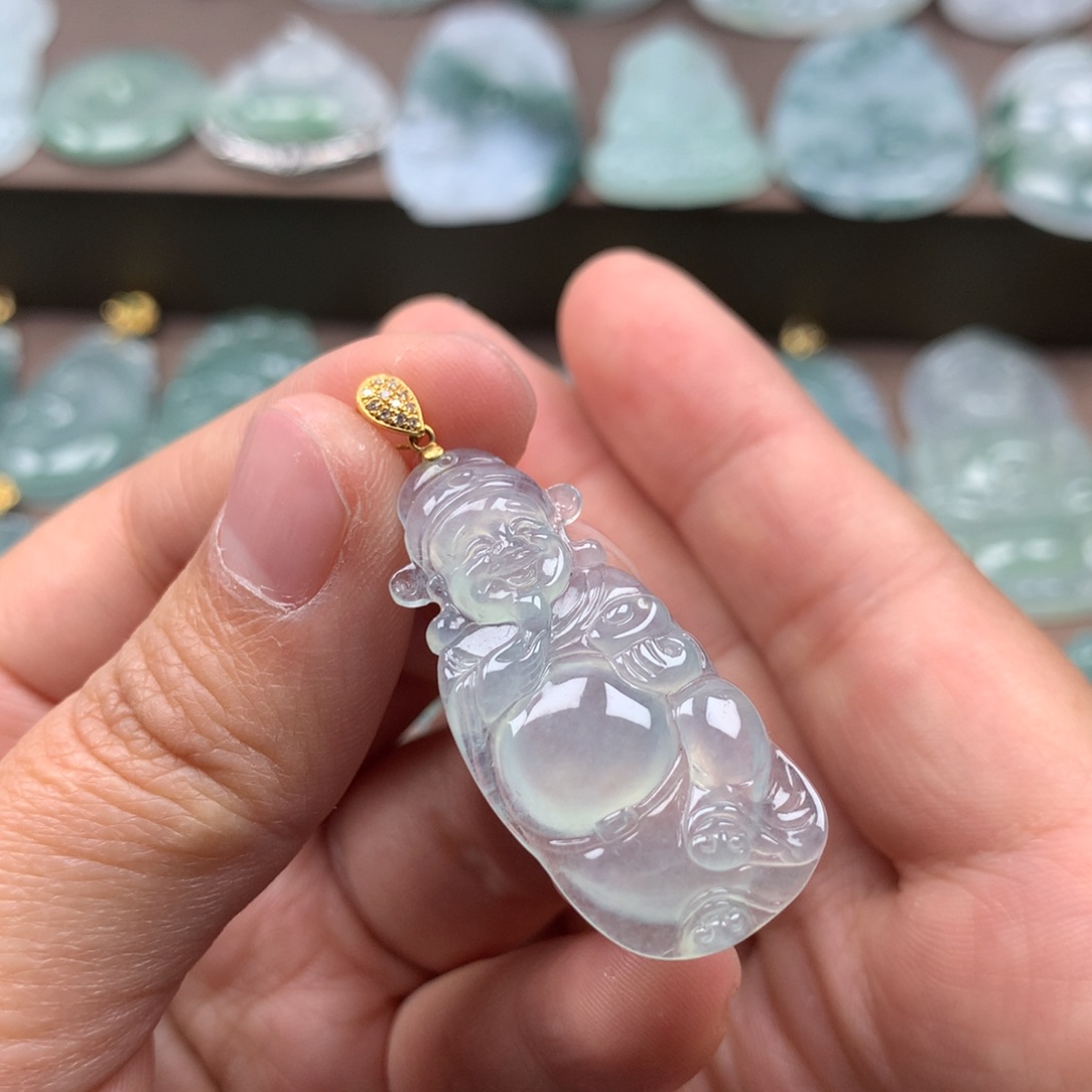 颈饰18K金镶嵌翡翠天然翡翠