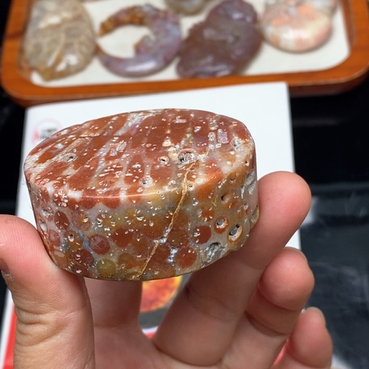 硅化珊瑚（珊瑚玉）手镯未镶嵌