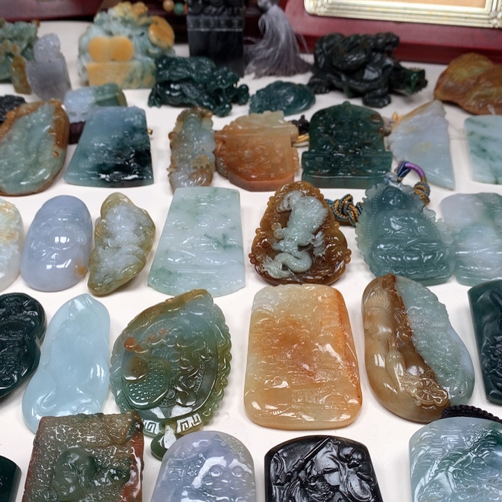 翡翠未镶嵌颈饰天然