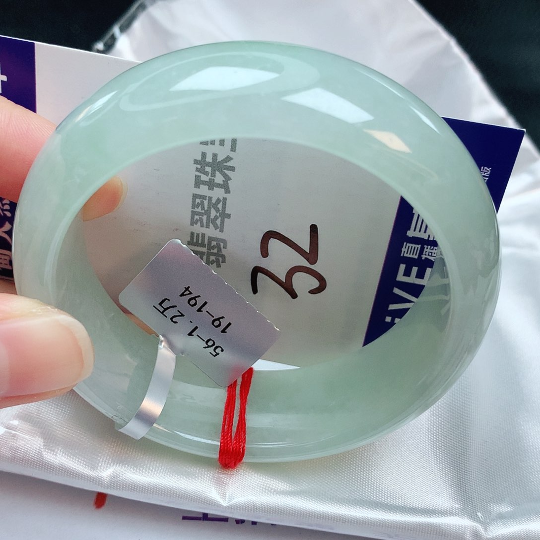 翡翠手镯未镶嵌缅甸天然A货翡翠手镯