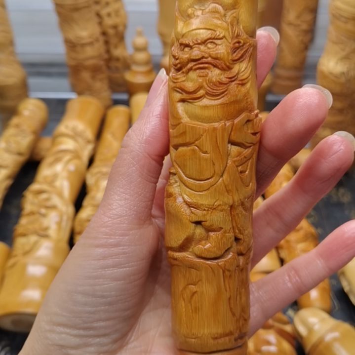 俊***哥竹红皮料子浮雕钟馗