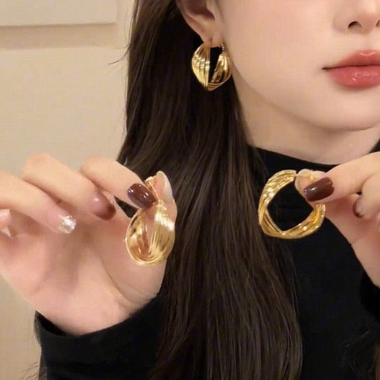 港风金色扭曲旋转圈圈耳环女轻奢复古时尚气质百搭小众ins耳饰