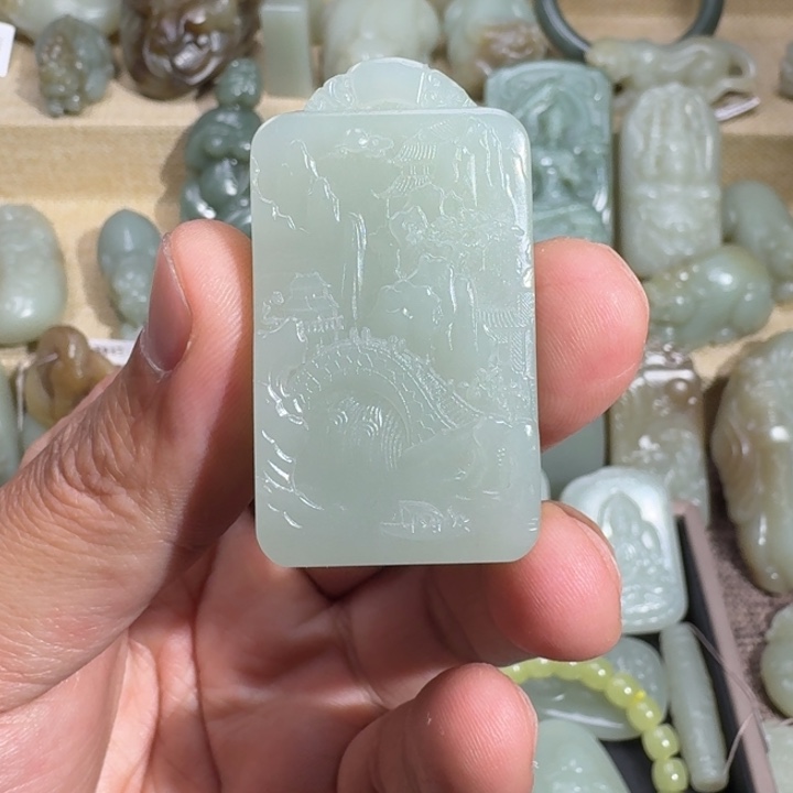 和田玉颈饰未镶嵌