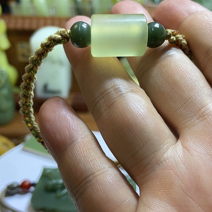 未镶嵌岫玉珠宝奇石