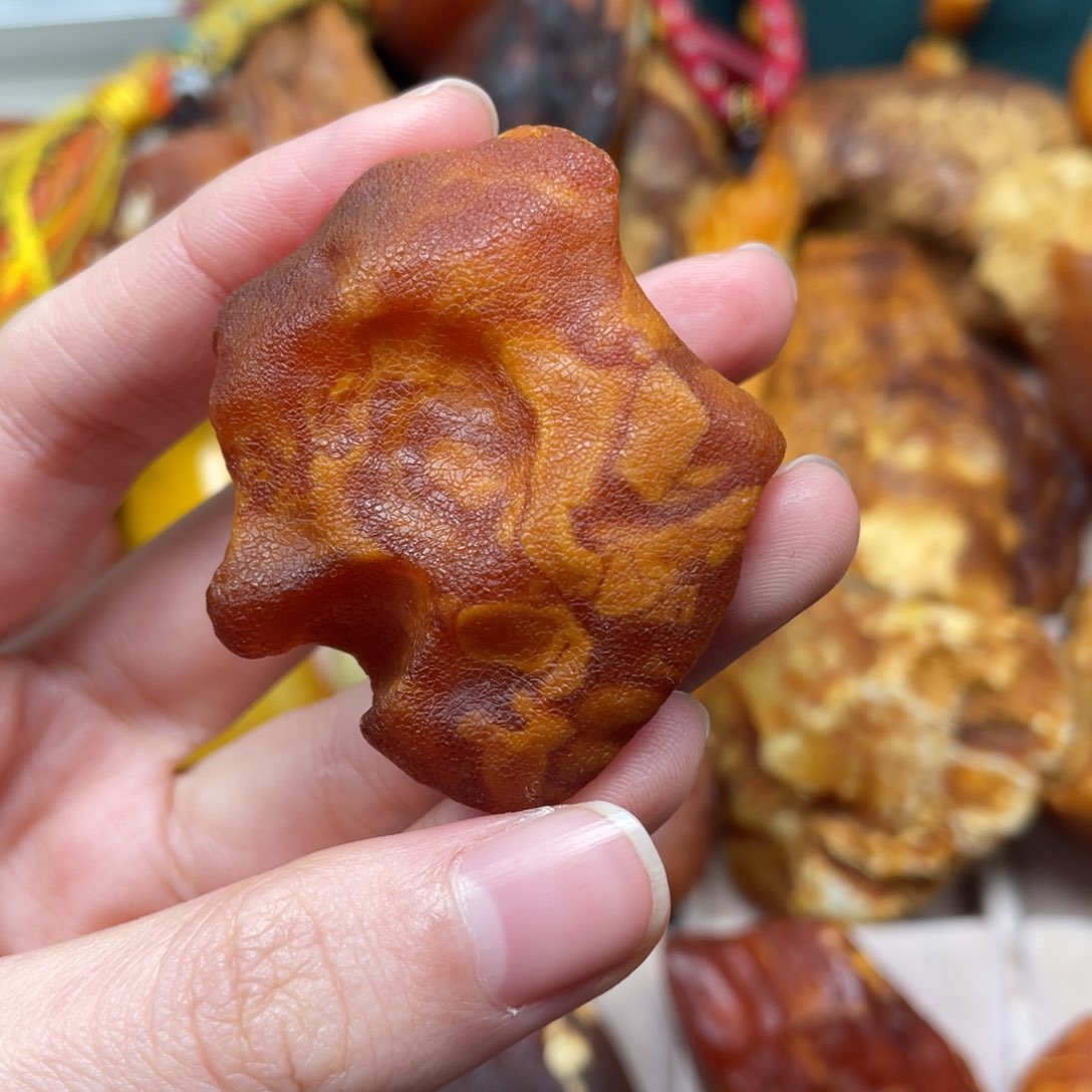 琥珀珠宝奇石未镶嵌