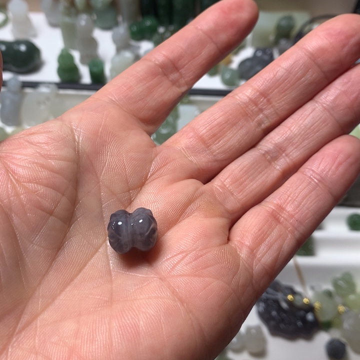 和田玉（糖玉）未镶嵌珠宝奇石