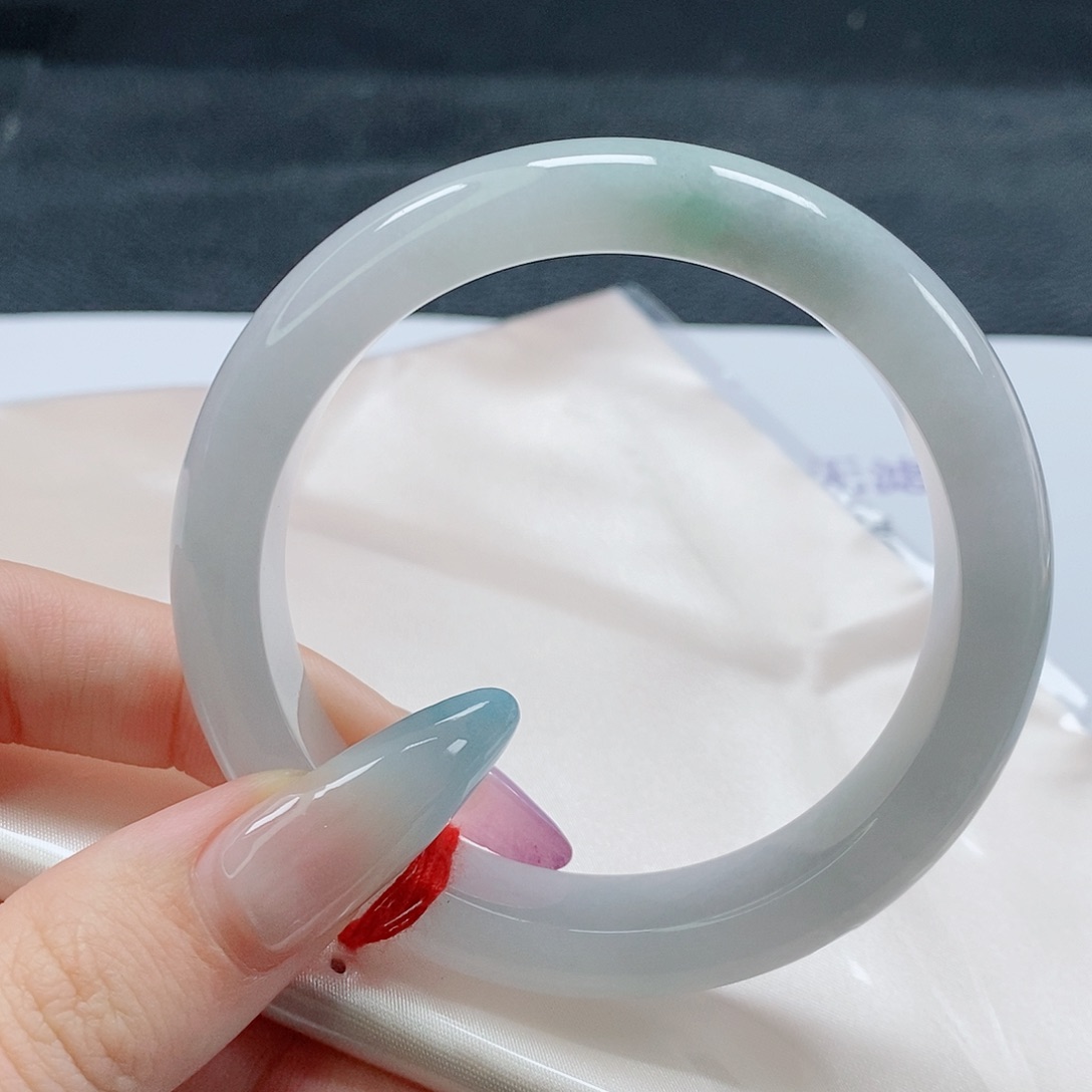 【闪购商品】未镶嵌手镯翡翠585号