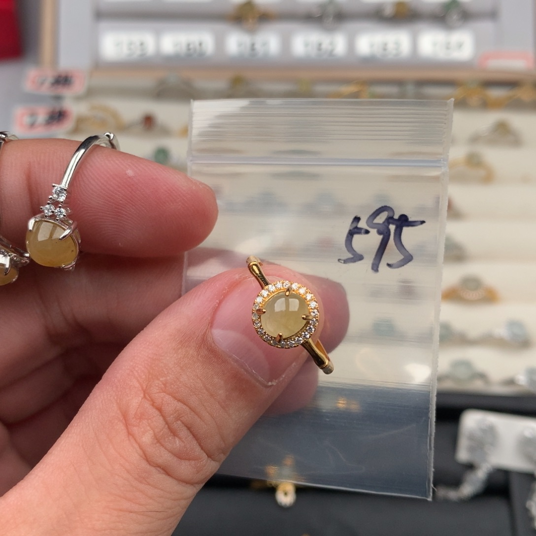 翡翠未镶嵌戒圈595