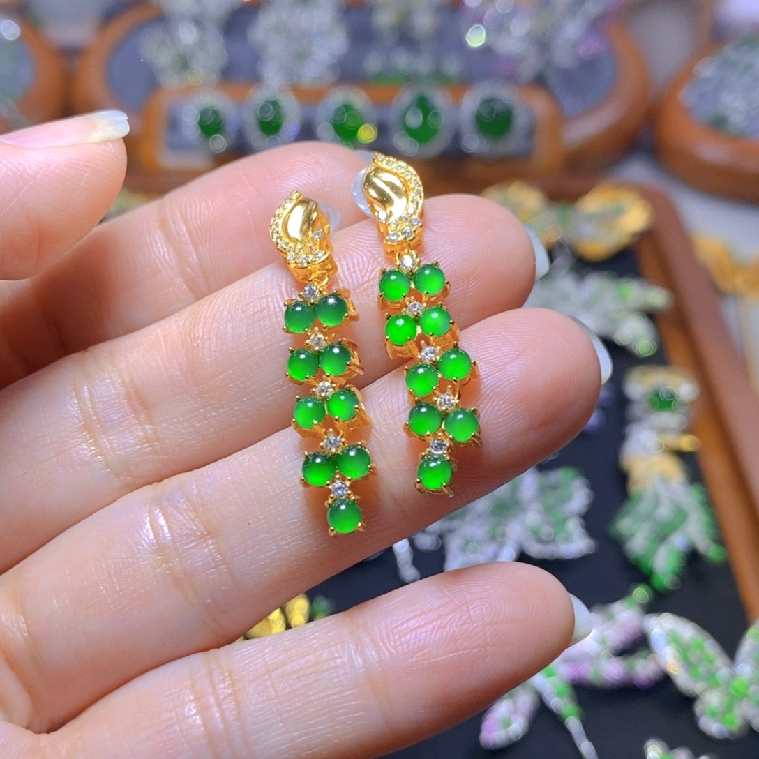 翡翠颈饰银S925镶嵌天然翡翠