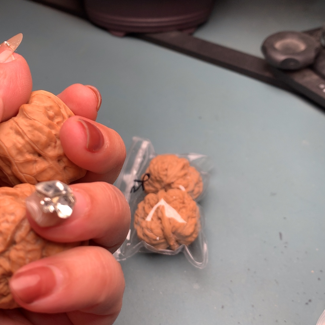 文玩核桃把件蛤蟆头36左右