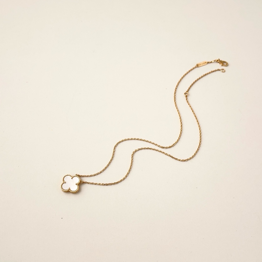 95新 梵克雅宝 【美佳】18K黄金镶嵌白贝母白花项链/中号/0017