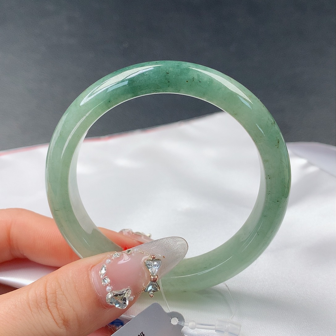 翡翠手镯未镶嵌0108正52.5