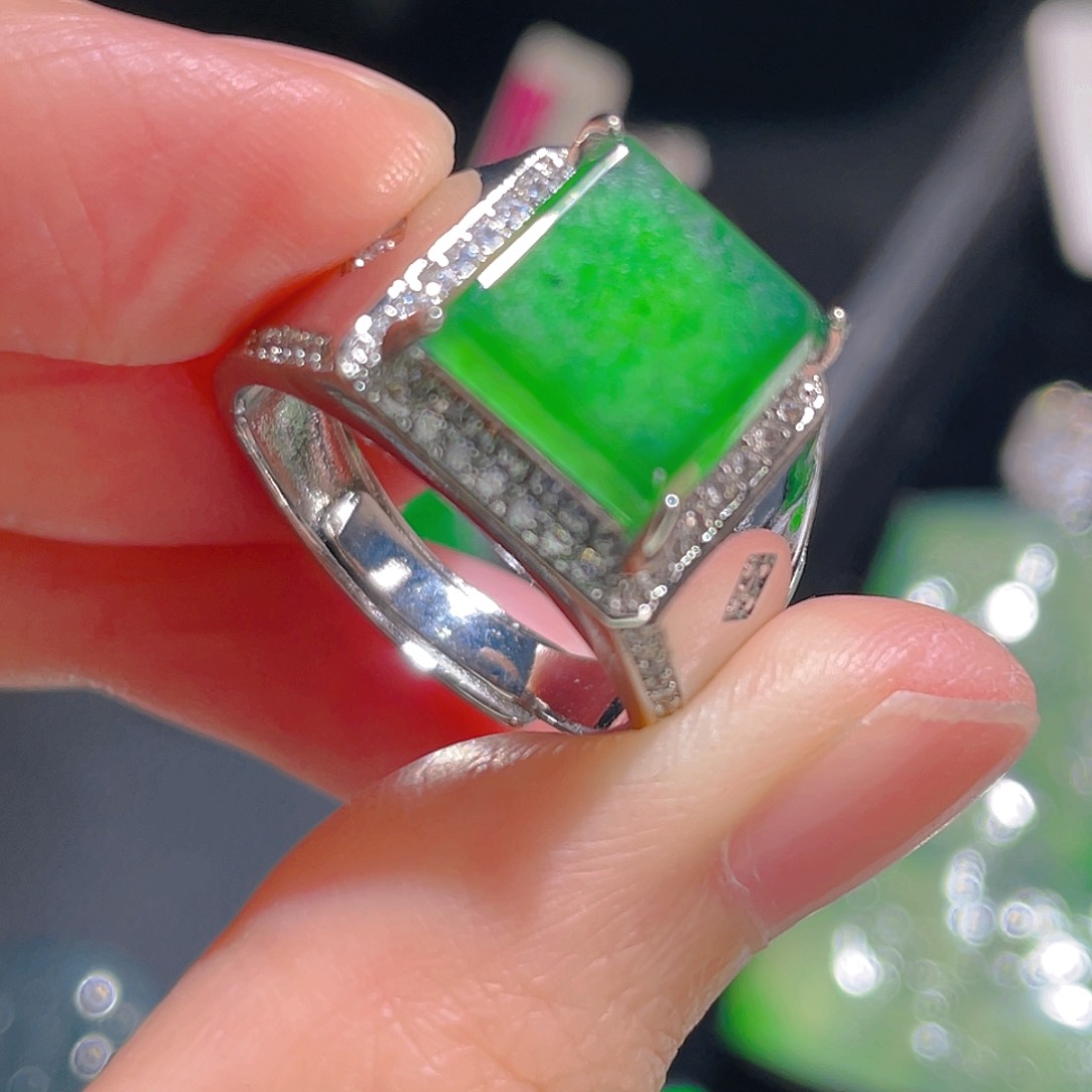 翡翠戒指未镶嵌11111111111111111