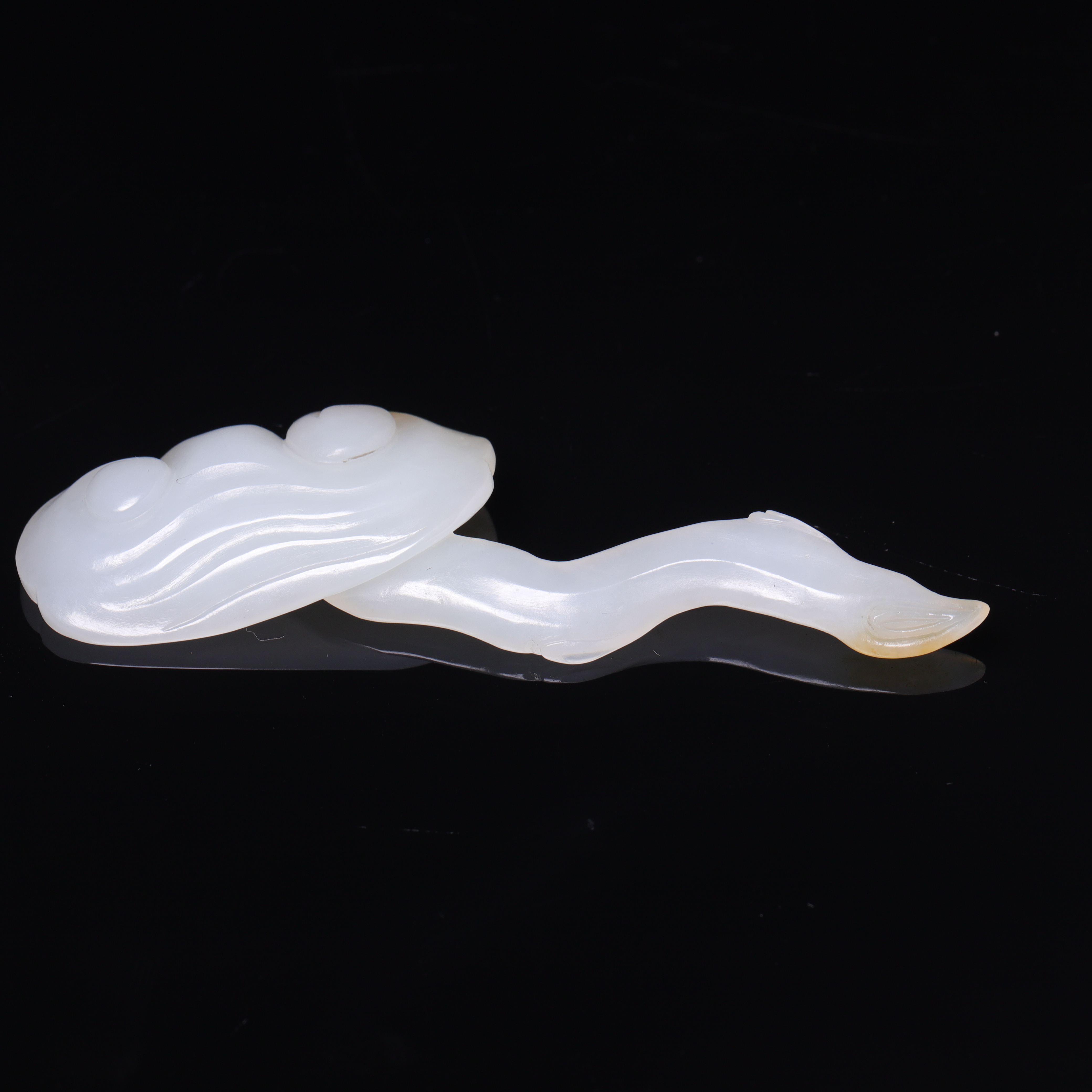 清代和田玉如意花件