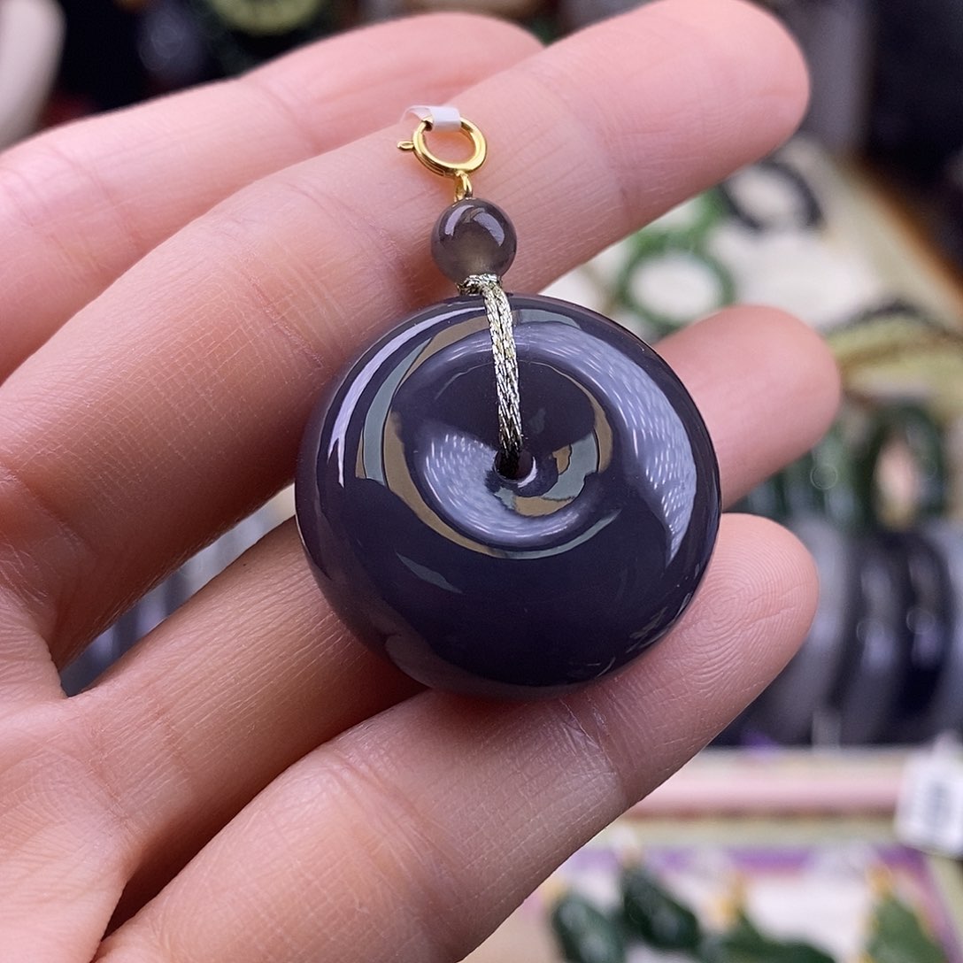 颈饰未镶嵌和田玉浓烟紫平安扣吊坠