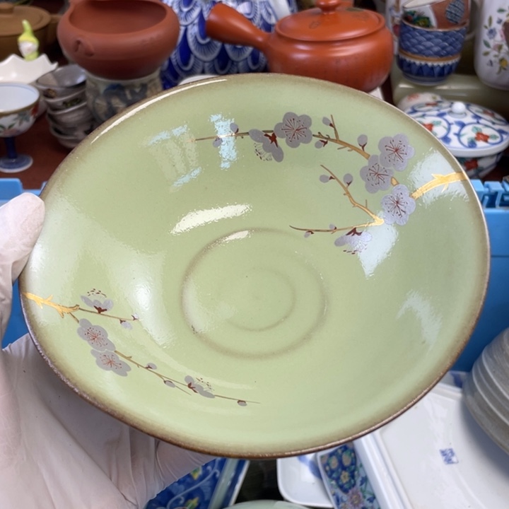 他家瓷器真美…开播了