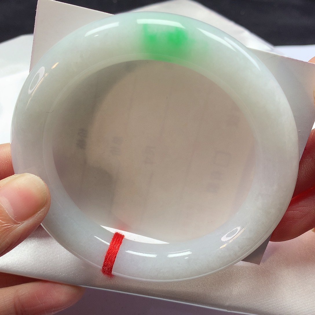 翡翠手镯未镶嵌57圈