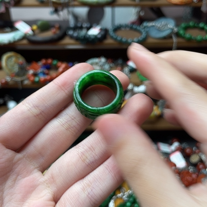 翡翠未镶嵌戒指饰品