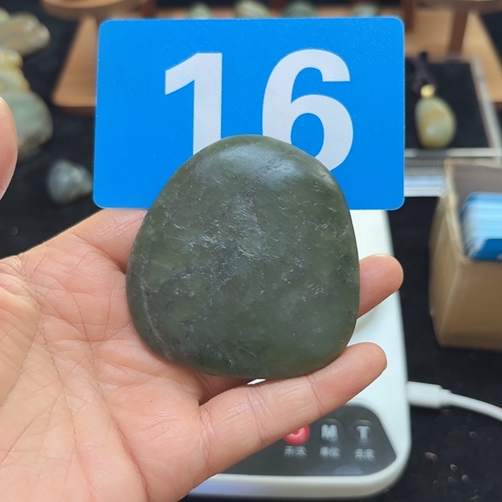 和田玉（糖玉）未镶嵌挂件