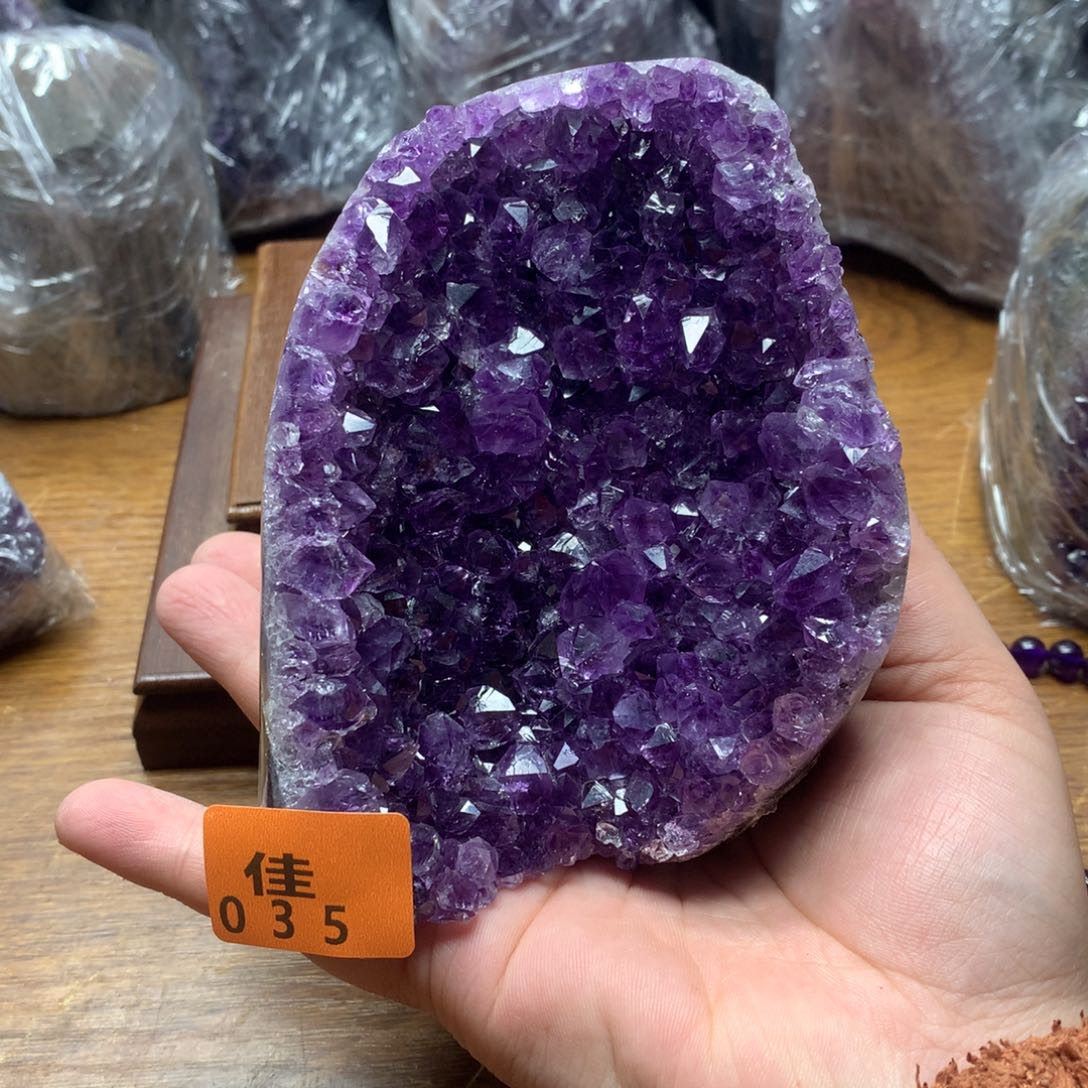 水晶大型摆件（非配饰）未镶嵌