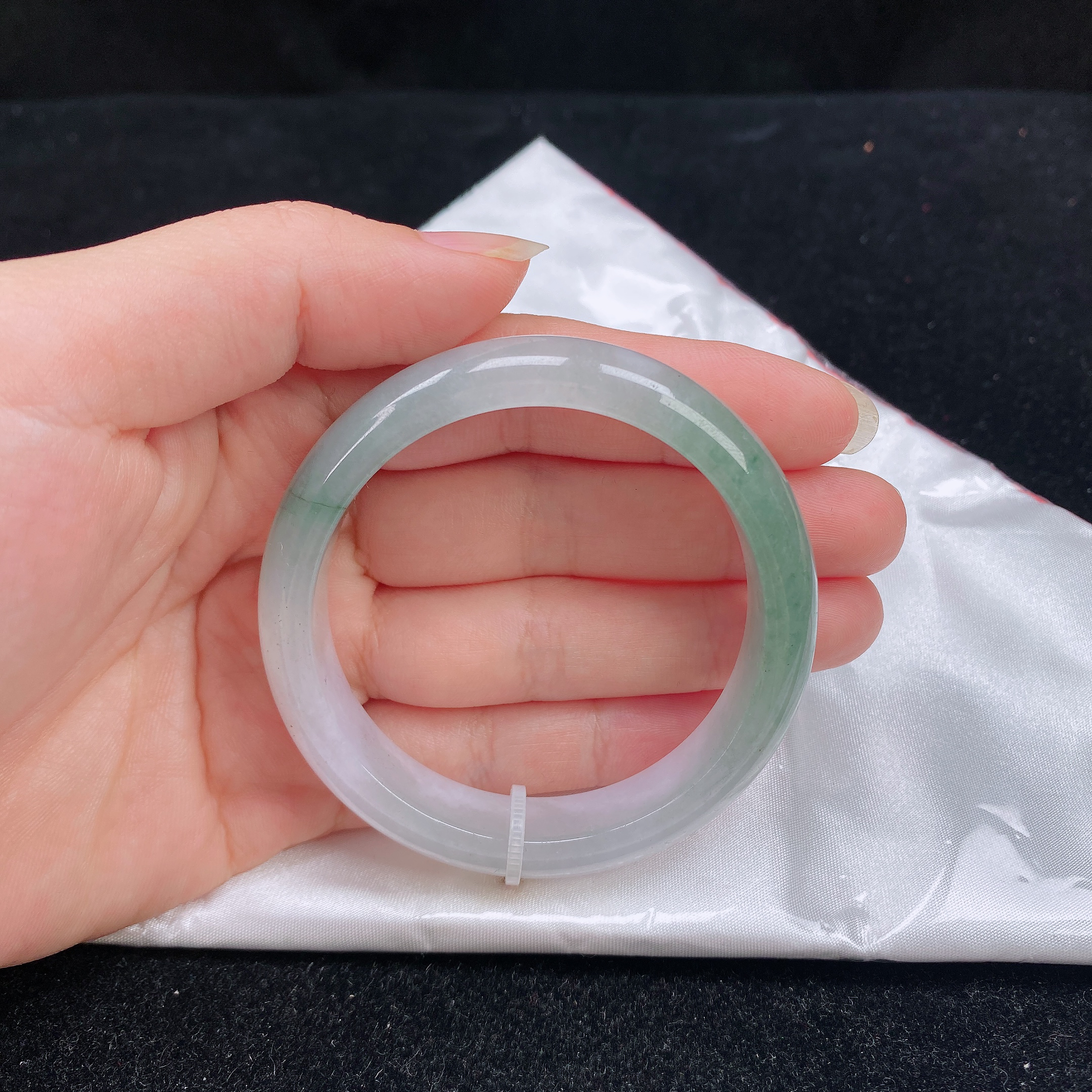 52圈口缅甸翡翠A货老坑细糯化渐变绿色半山水正圈玉镯子正品珠宝