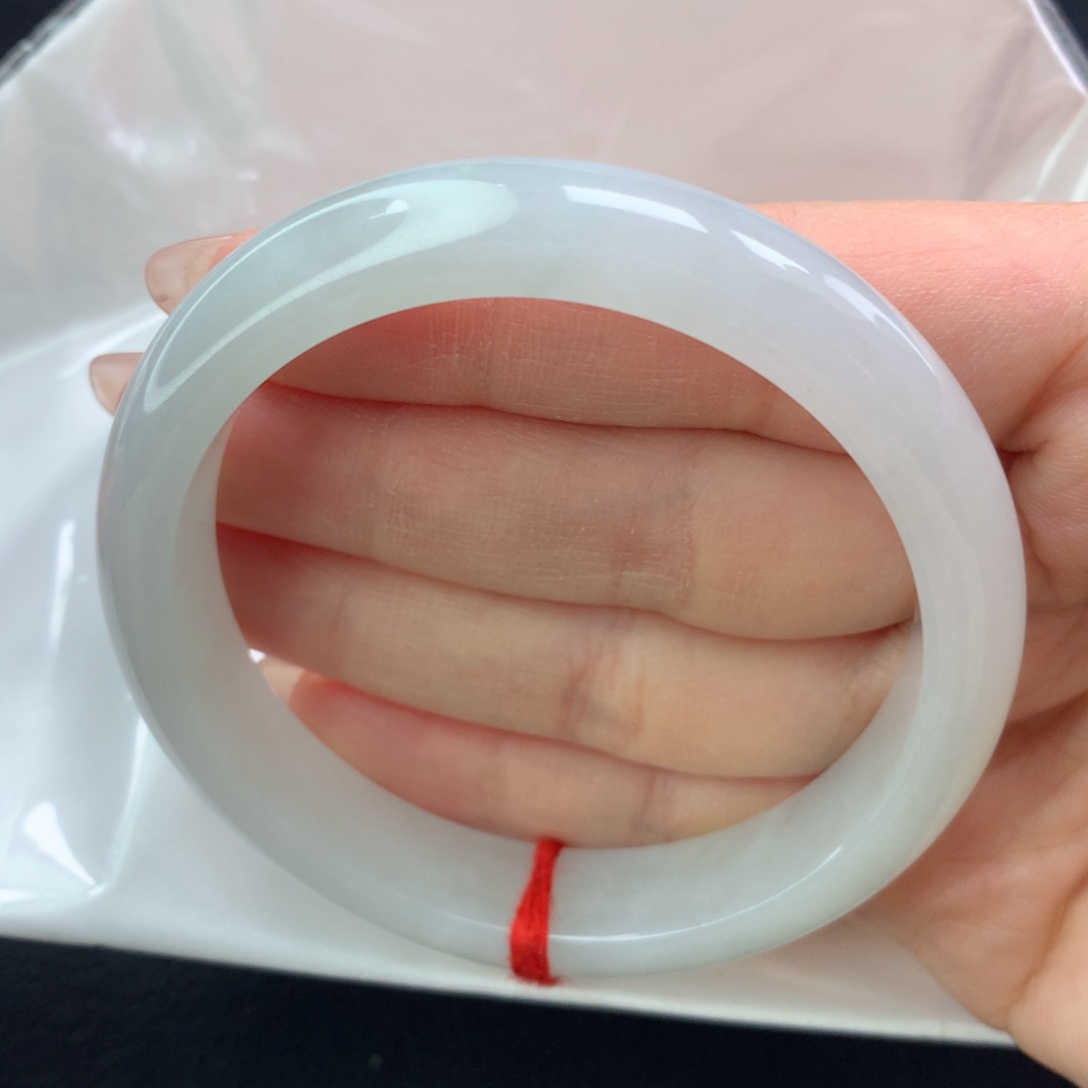 翡翠手镯未镶嵌（28号）