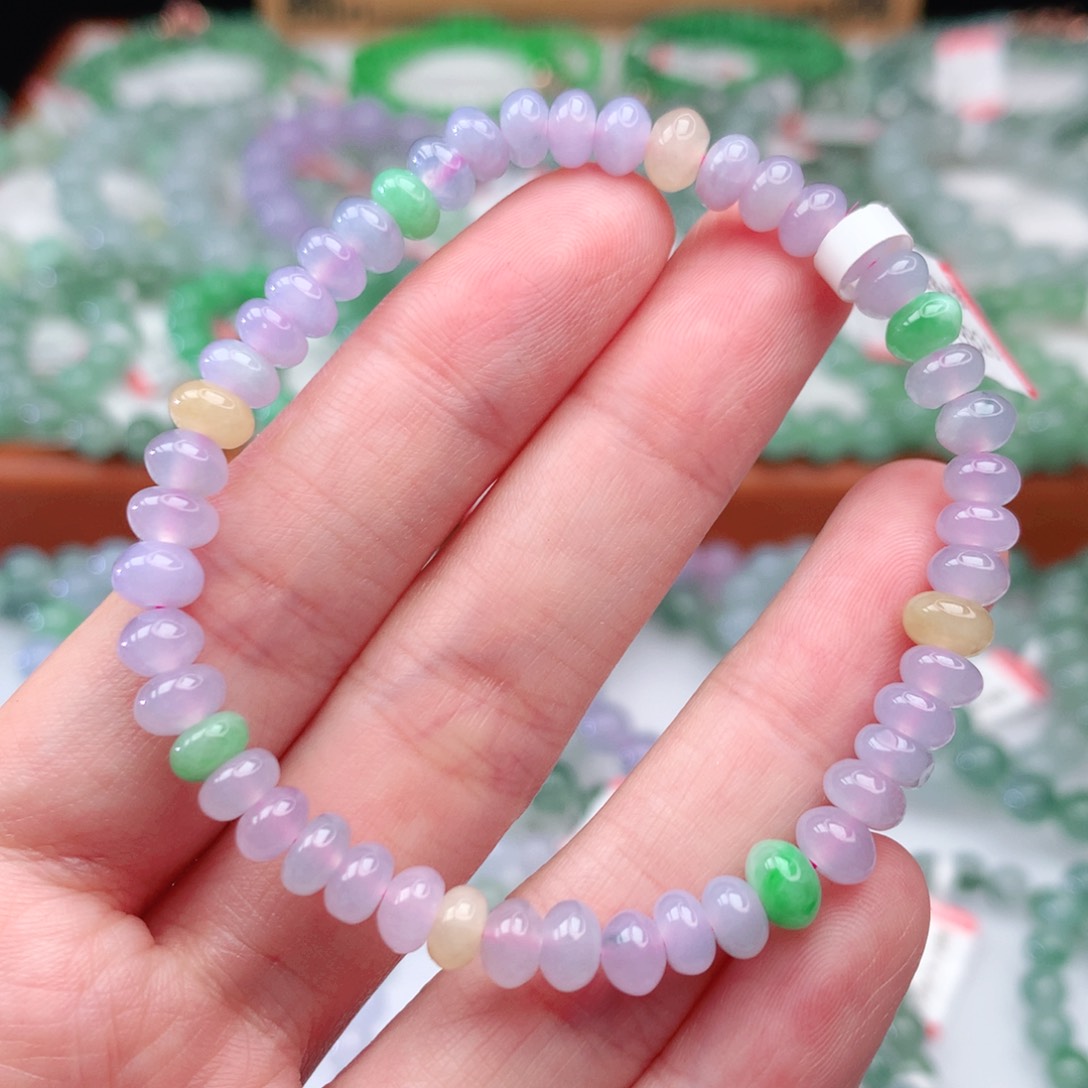 翡翠手链未镶嵌翡翠