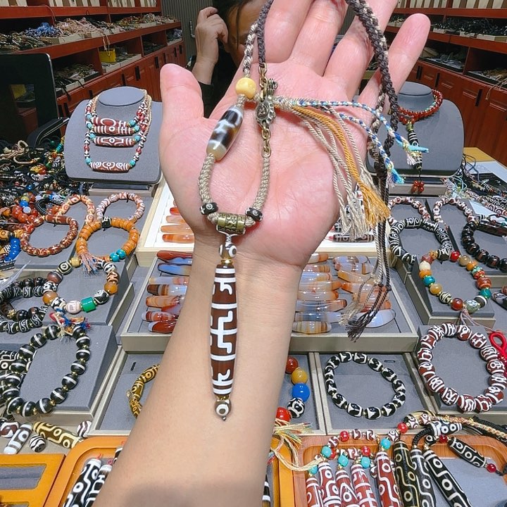 未镶嵌玛瑙/玉髓珠宝奇石