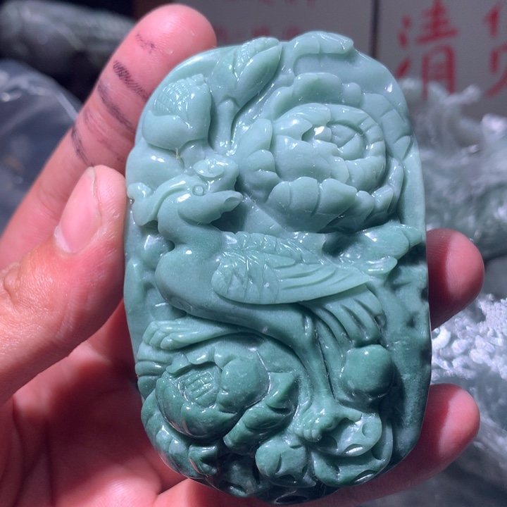 翡翠未镶嵌颈饰保真天然A货翡翠