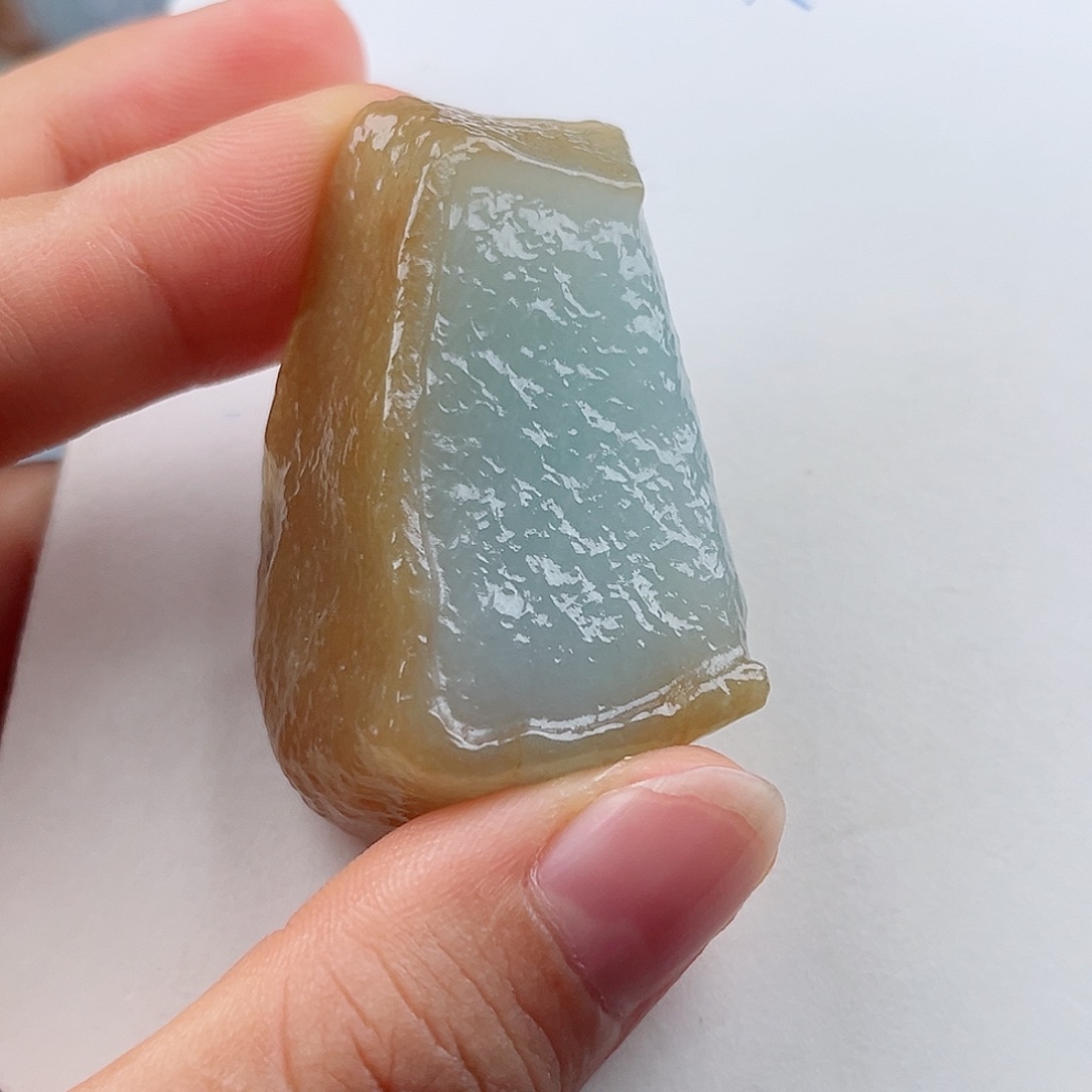 衡***源未镶嵌定制翡翠翡翠