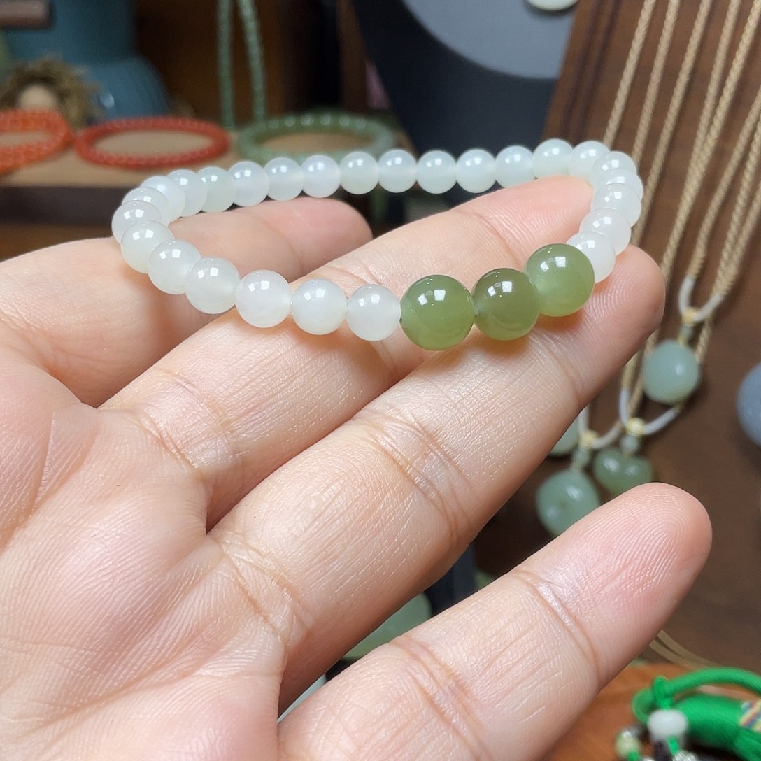 和田玉未镶嵌手串