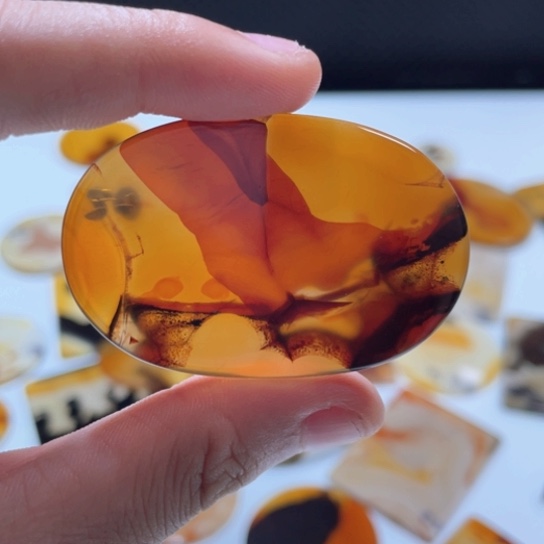 玛瑙/玉髓颈饰未镶嵌