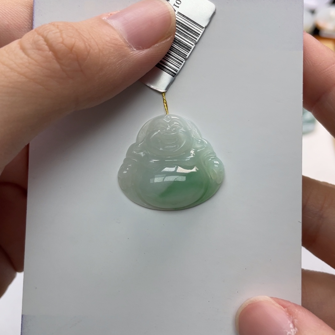 翡翠未镶嵌颈饰^****?佛公