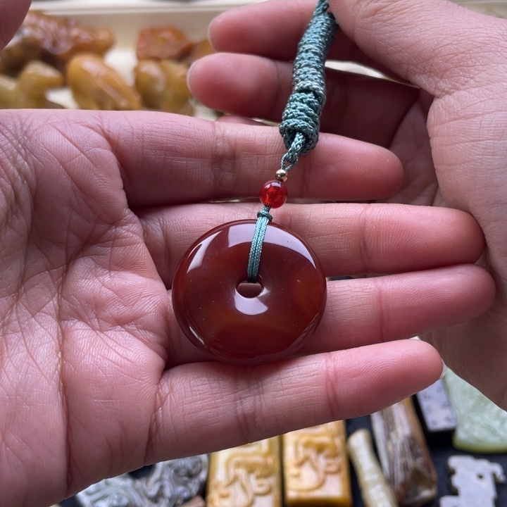 玛瑙/玉髓颈饰未镶嵌